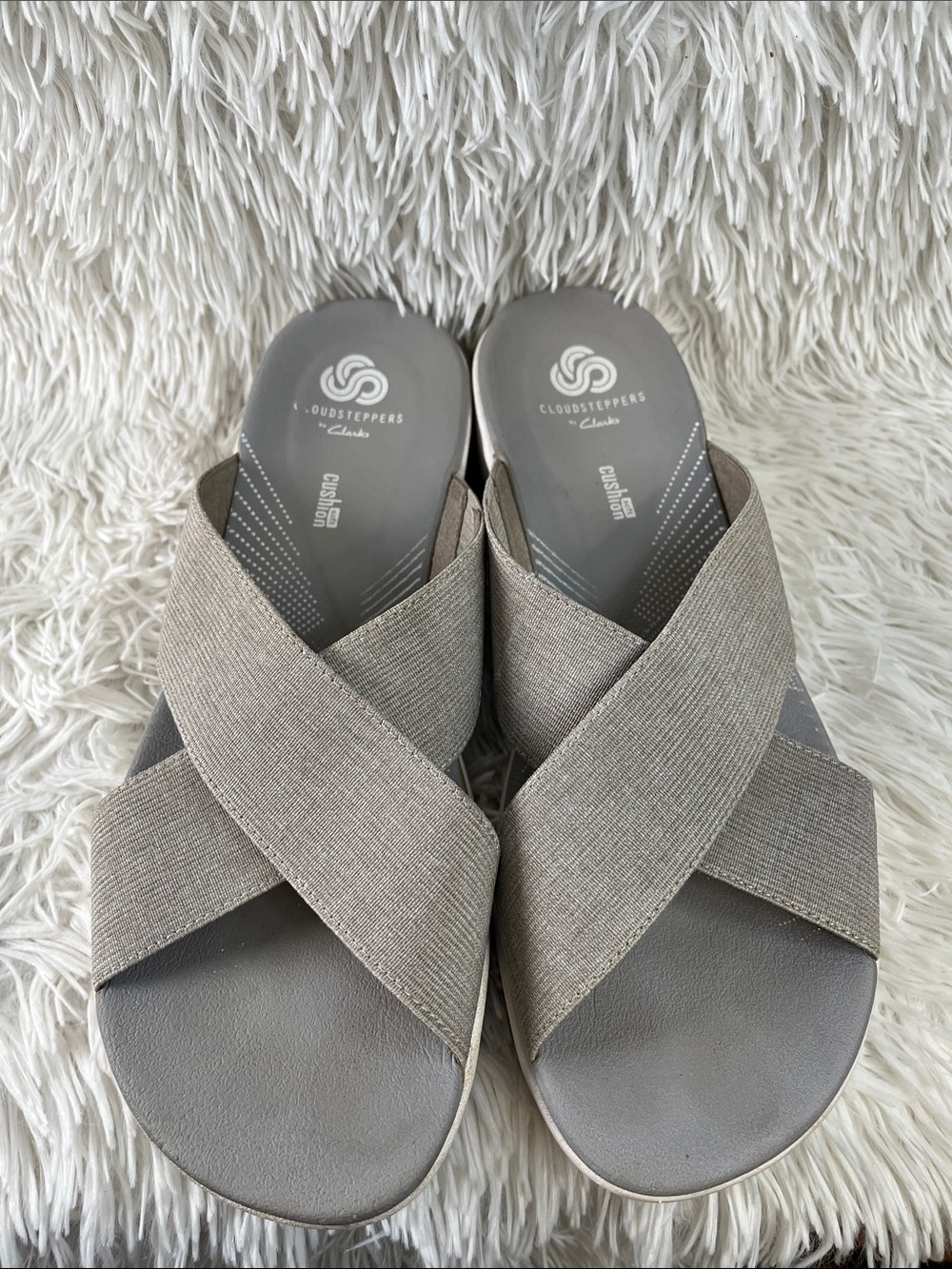 Clarks Cloudsteppers Women's Taupe Crisscross Slide Sandals